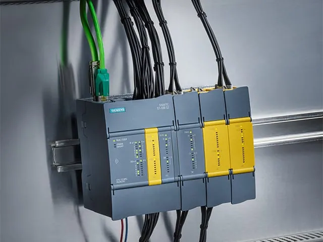 Siemens SIMATIC S7-1200 — Automatización