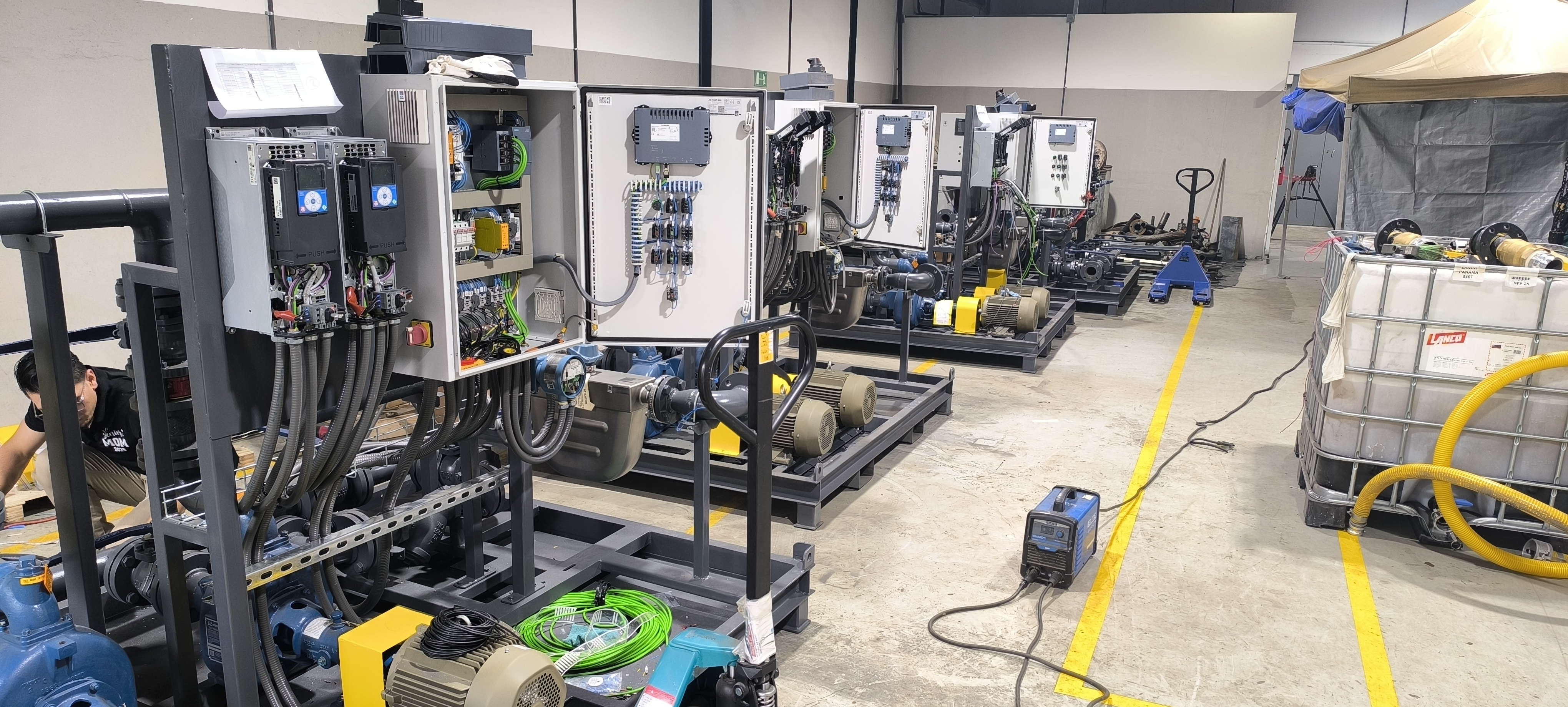 Línea de skids en fabricación