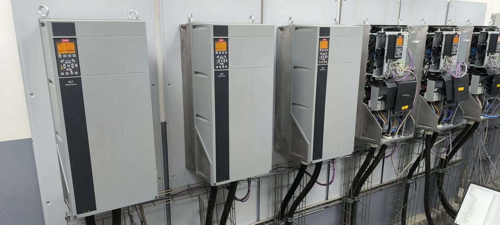 Variadores VLT AQUA Drive instalados en planta de tratamiento de agua residual